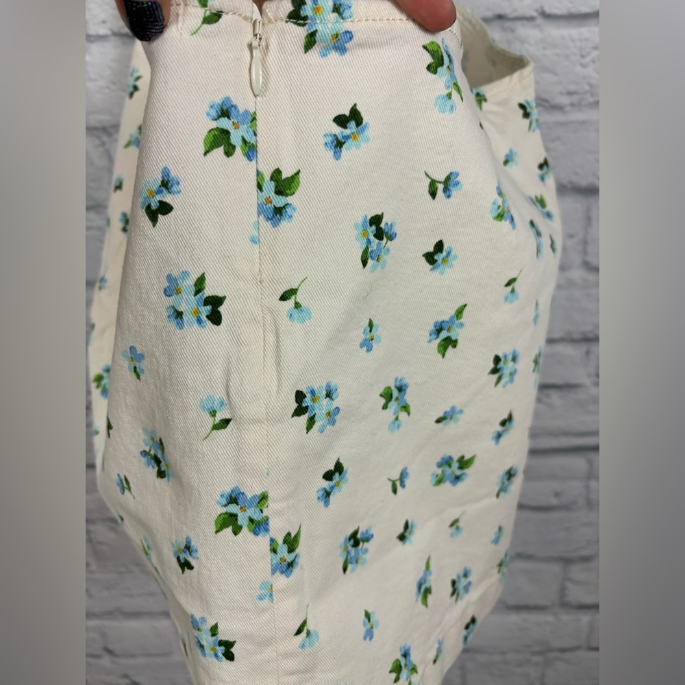 NWT WEWOREWHAT Cut Out Skirt in Ivory Watercolor Ditsy size XL - Picture 3 of 5